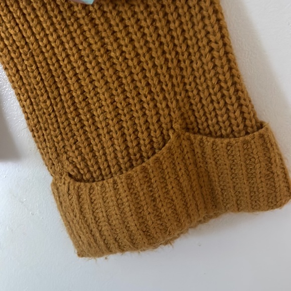 YEMAK | Women’s Mustard V Neck Bell Sleeve Cable Knit Sweater NWOT/NEW Size S - Picture 6 of 8